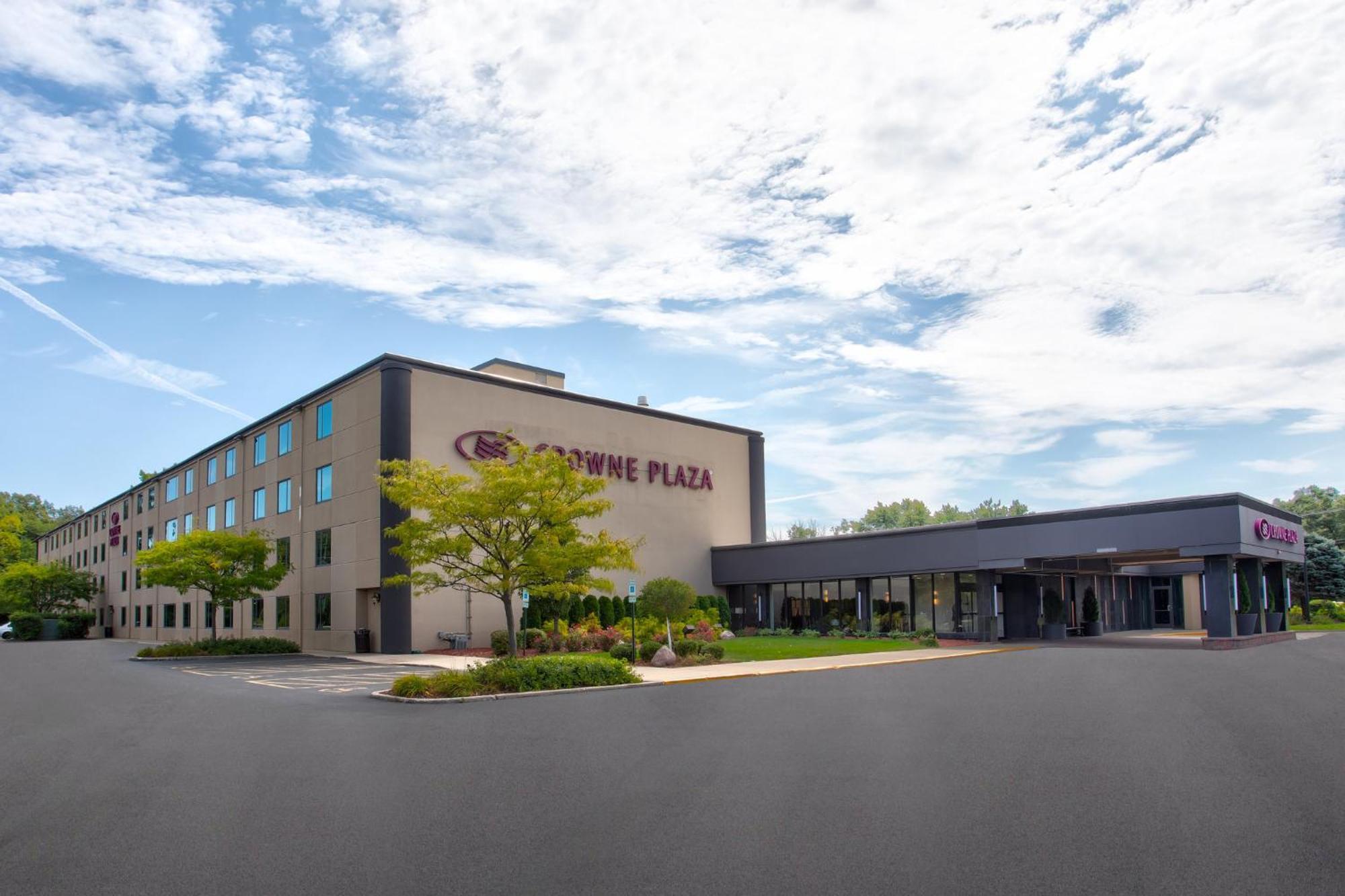 Crowne Plaza Chicago-Northbrook By Ihg Hotel Exterior photo